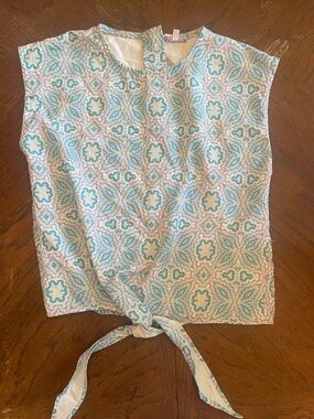 Pleat. Girl’s sleeveless Tie-Front Top in Aqua and white size 10